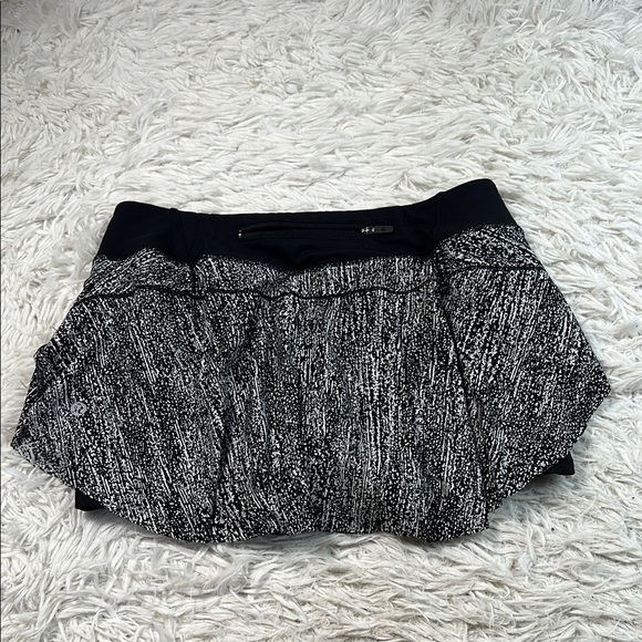 Lululemon Quick Pace Skirt (13") - Picture 4 of 5